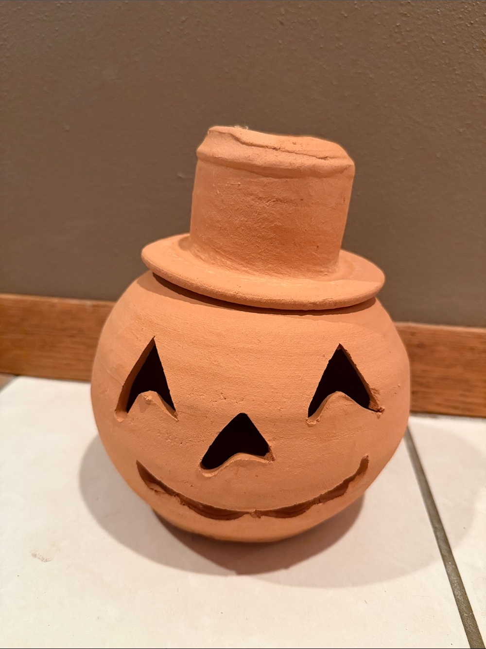 Vtg Hewell’s Pottery GA Terra Cotta Pumpkin with Hat Jack O' Lantern